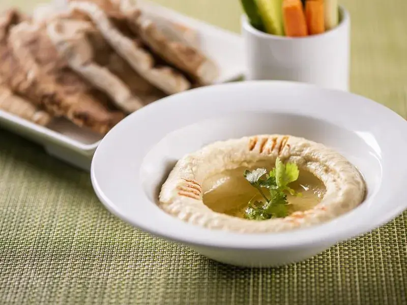 Solo Travel in Doha Itinerary: Hummus