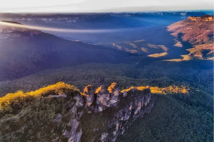 Hiking Destinations for Solo Travelers: Blue Mountains, Australia